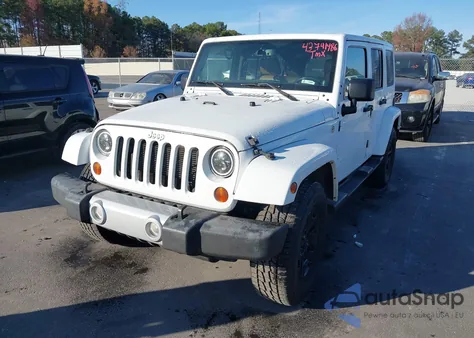 2013 Jeep Wrangler Unlimited Sahara from USA, damaged, VIN 1C4BJWEGXDL550261